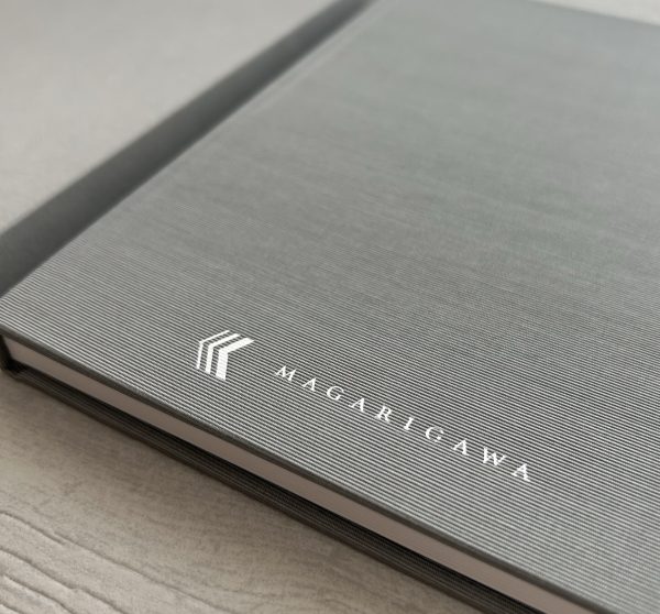 画像：高級輸入車 会員様向けノベルティノート・契約書入れ（ケース）を製作させていただきました